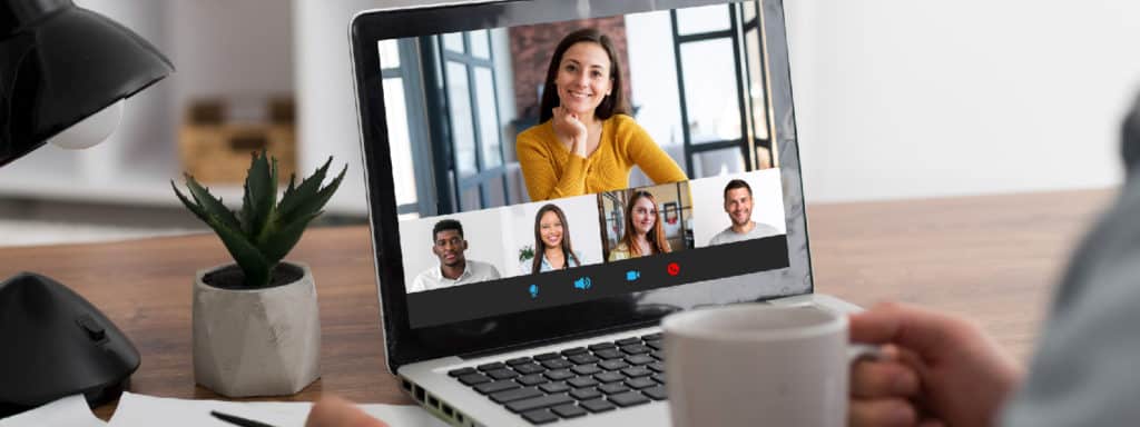 Comunicación por Streaming. Recomendaciones de nuestra Dir. Claudia Manjarrez para generar una buena impresión.